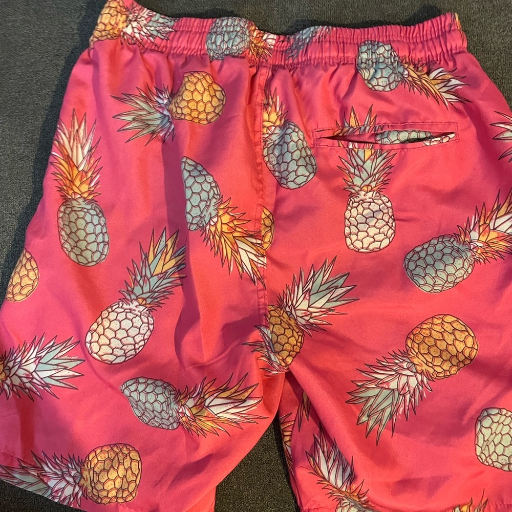 Carbon Pineapple, Summer Pink shorts with pockets-Medium - Picture 4 of 6
